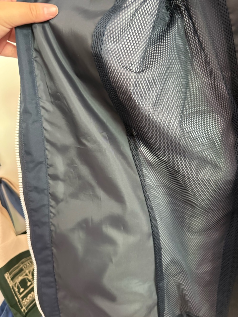 Helly Hansen Navy Belfast Long Rain Jacket with Hood size Small - Picture 5 of 8